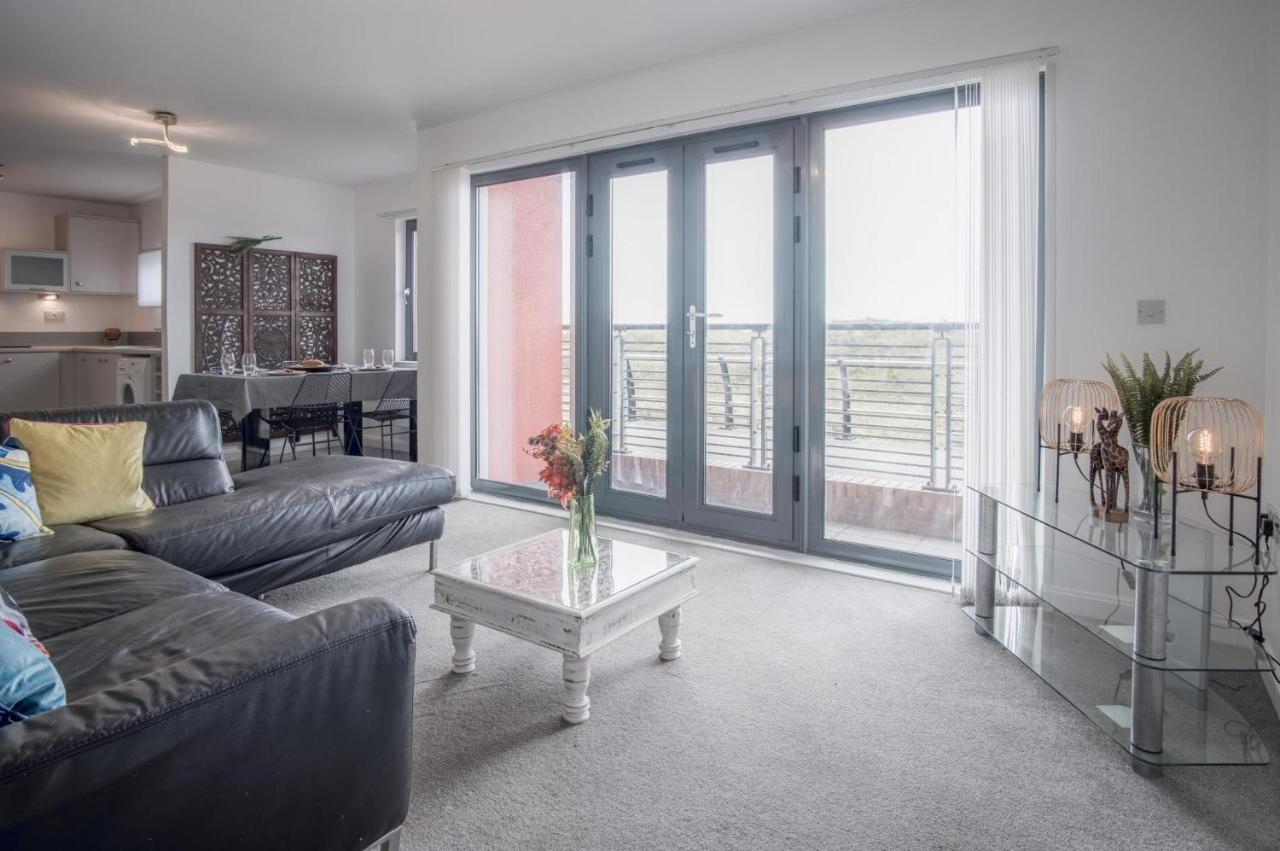 Maritime Quarter - 2 Bedroom Apartment - Sa1 Beach Front Fishermans Way Σουόνσι Εξωτερικό φωτογραφία